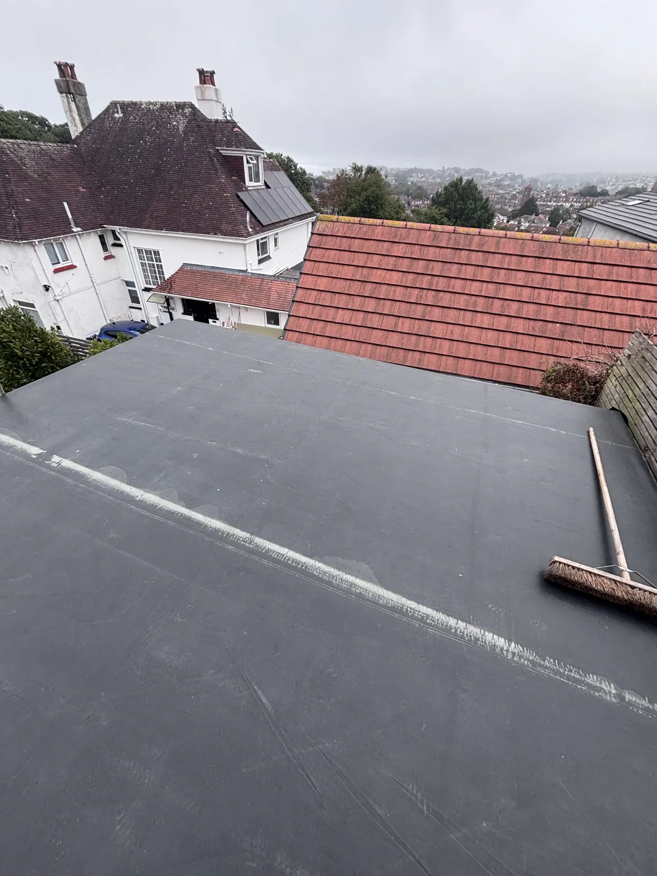 Arden & Oak garden room build — Roof trimmed & sealed