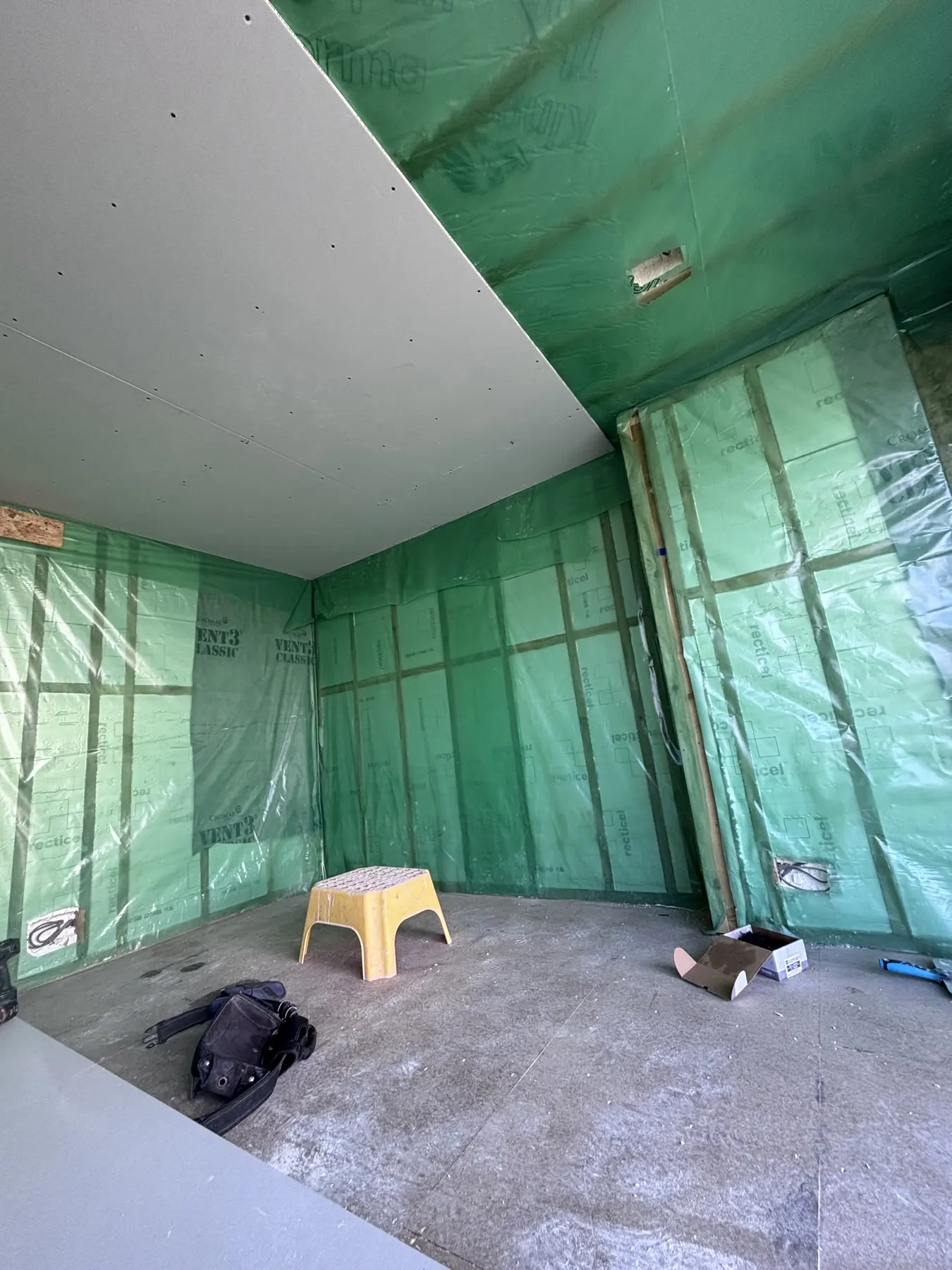 Arden & Oak garden room build — Ceiling boards going up